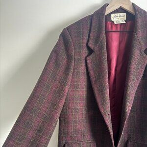 Polished Sophisticated 100% Wool Blazer